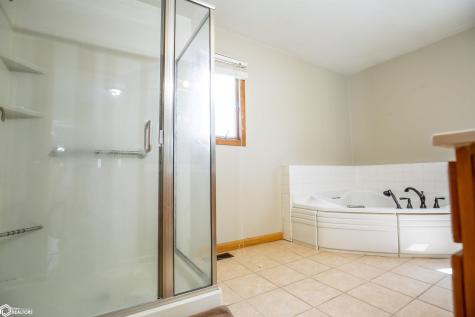 711 E Chubb Street Algona IA 50511