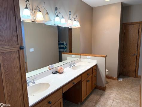 402 Timber Estates Algona IA 50511