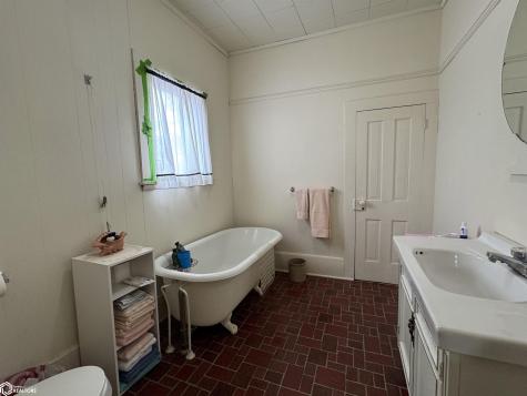423 N Shore Drive Clear Lake IA 50428