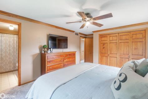 5 Quarry Road Mason City IA 50401