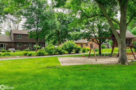 5 Quarry Road Mason City IA 50401