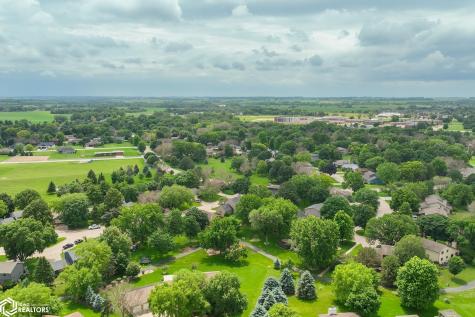 5 Quarry Road Mason City IA 50401