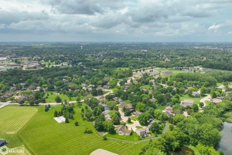 5 Quarry Road Mason City IA 50401