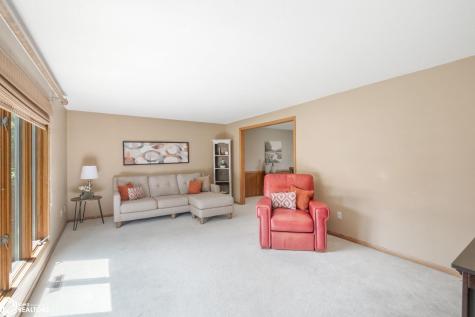 5 Quarry Road Mason City IA 50401