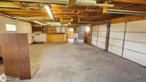 1000 1st Street SE Clarion IA 50525