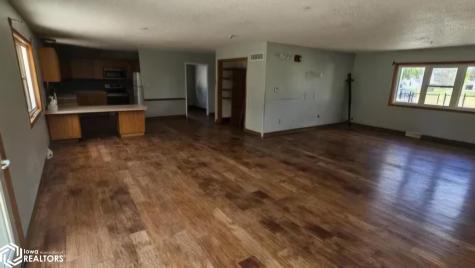 1000 1st Street SE Clarion IA 50525