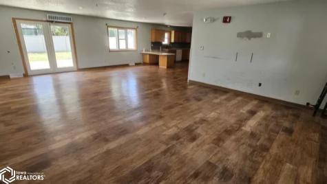 1000 1st Street SE Clarion IA 50525