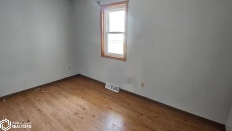 1000 1st Street SE Clarion IA 50525