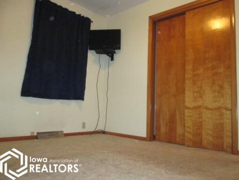 1104 1st Street SE Belmond IA 50421