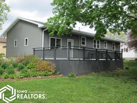 1104 1st Street SE Belmond IA 50421