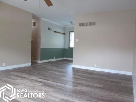 1104 1st Street SE Belmond IA 50421