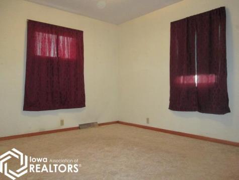 1104 1st Street SE Belmond IA 50421