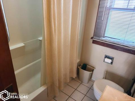 1025 2nd Street NW Mason City IA 50401