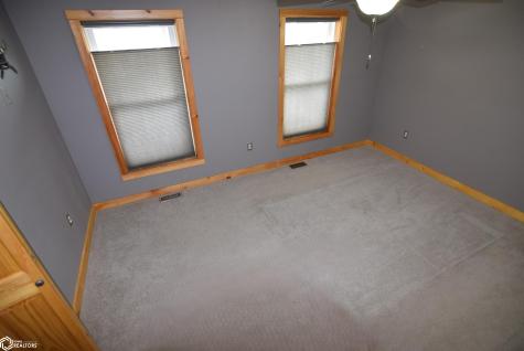 219 8th Avenue SE Clarion IA 50525