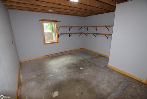 219 8th Avenue SE Clarion IA 50525