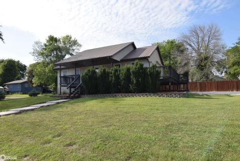 219 8th Avenue SE Clarion IA 50525