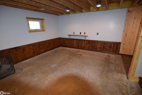219 8th Avenue SE Clarion IA 50525