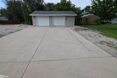 219 8th Avenue SE Clarion IA 50525