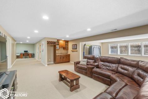 125 Boulder Road Mason City IA 50401