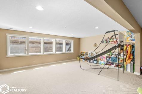125 Boulder Road Mason City IA 50401
