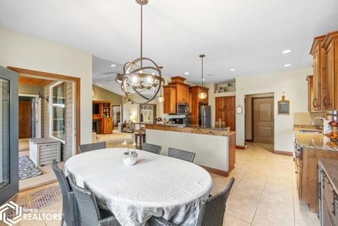 125 Boulder Road Mason City IA 50401