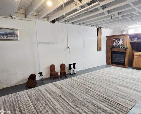 590 Allen Avenue Garner IA 50438