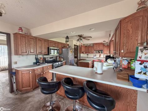1665 Dorell Drive Hampton IA 50441
