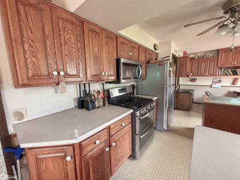 1665 Dorell Drive Hampton IA 50441