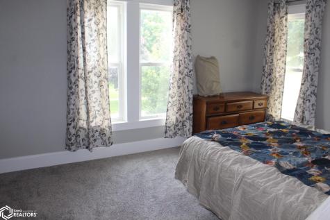 419 S 8th Street Osage IA 50461