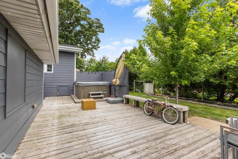 1810 W 7th Avenue N Clear Lake IA 50428