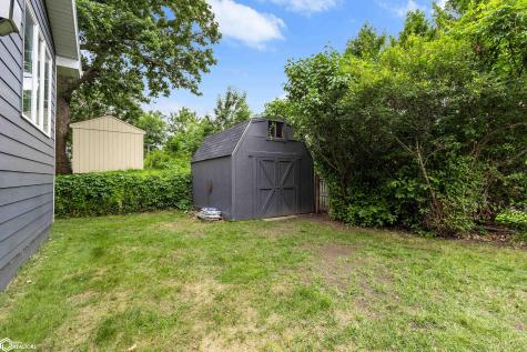1810 W 7th Avenue N Clear Lake IA 50428
