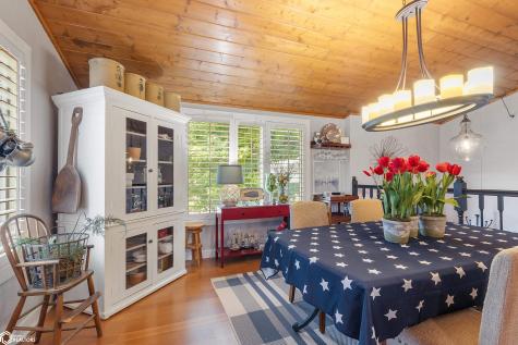 1810 W 7th Avenue N Clear Lake IA 50428