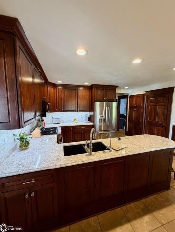 2711 Dows Williams Road Dows IA 50071