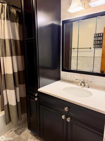 2711 Dows Williams Road Dows IA 50071