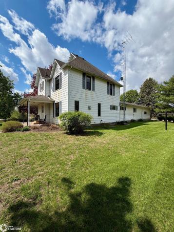 2711 Dows Williams Road Dows IA 50071