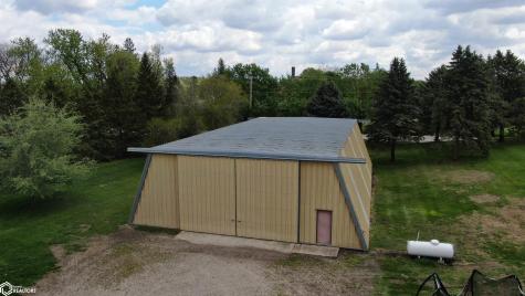 2711 Dows Williams Road Dows IA 50071