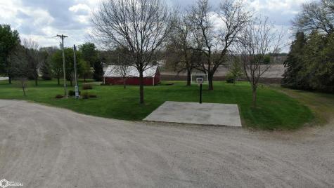 2711 Dows Williams Road Dows IA 50071