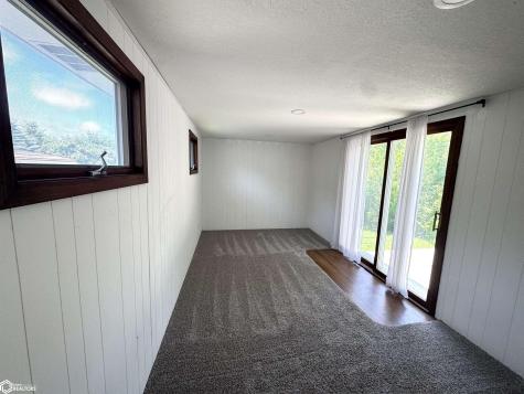 1104 3rd Avenue S Clear Lake IA 50428