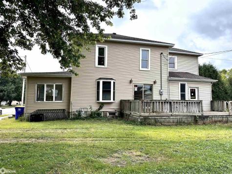 136 3rd Street SE Britt IA 50423