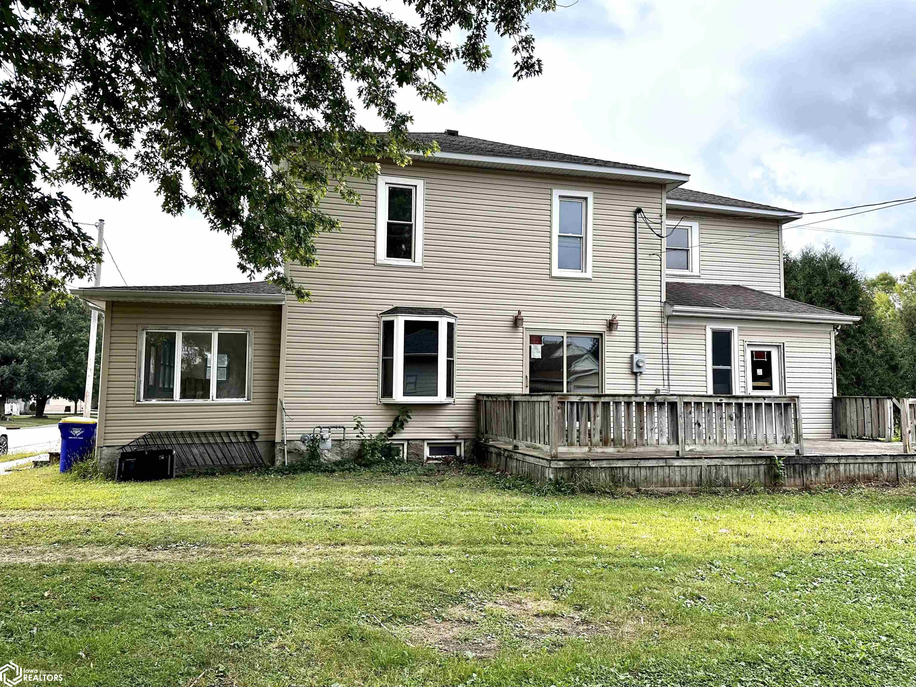 136 3rd Street SE Britt IA 50423