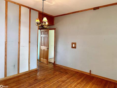 136 3rd Street SE Britt IA 50423