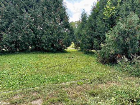 136 3rd Street SE Britt IA 50423