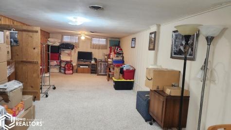 15 Lakeview Drive Mason City IA 50401