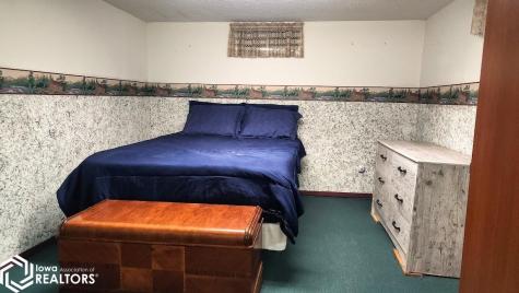 15 Lakeview Drive Mason City IA 50401
