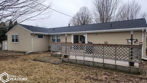 15 Lakeview Drive Mason City IA 50401
