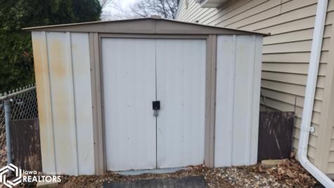 15 Lakeview Drive Mason City IA 50401