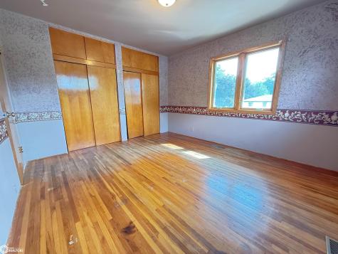 1330 Sunset Drive Hampton IA 50441