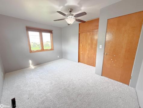 1330 Sunset Drive Hampton IA 50441