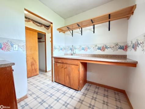 1330 Sunset Drive Hampton IA 50441