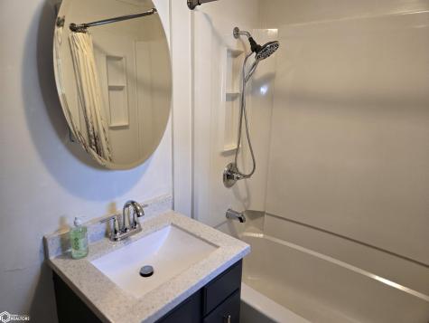 221 14th Street NW Mason City IA 50401